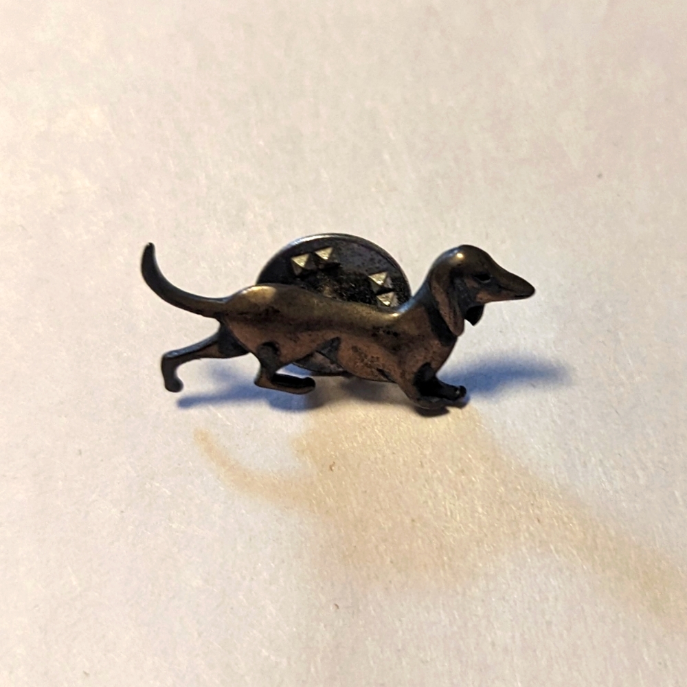 Vintage Dachshund Pin -Sterling Silver Jezlaine - 1"